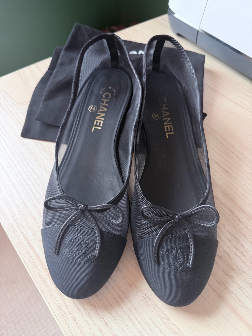 CHANEL Black CC Ballet Flats